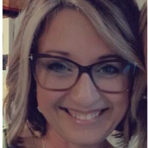 Meet your Posher, Maryjo